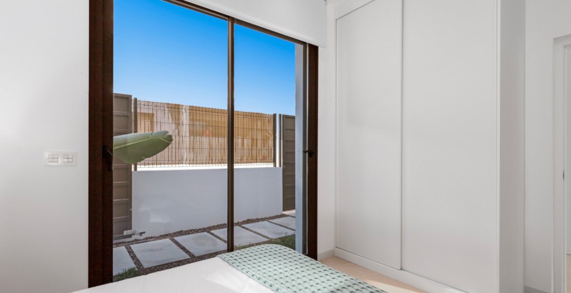 SERENA BREEZE 2 Villas 8